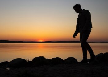 How Does a Man Act When He Is Depressed