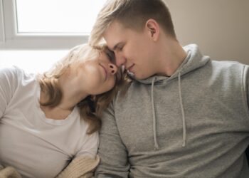 How to Handle Girlfriend Mood Swings During Periods